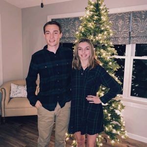 Meet your Posher, Lee